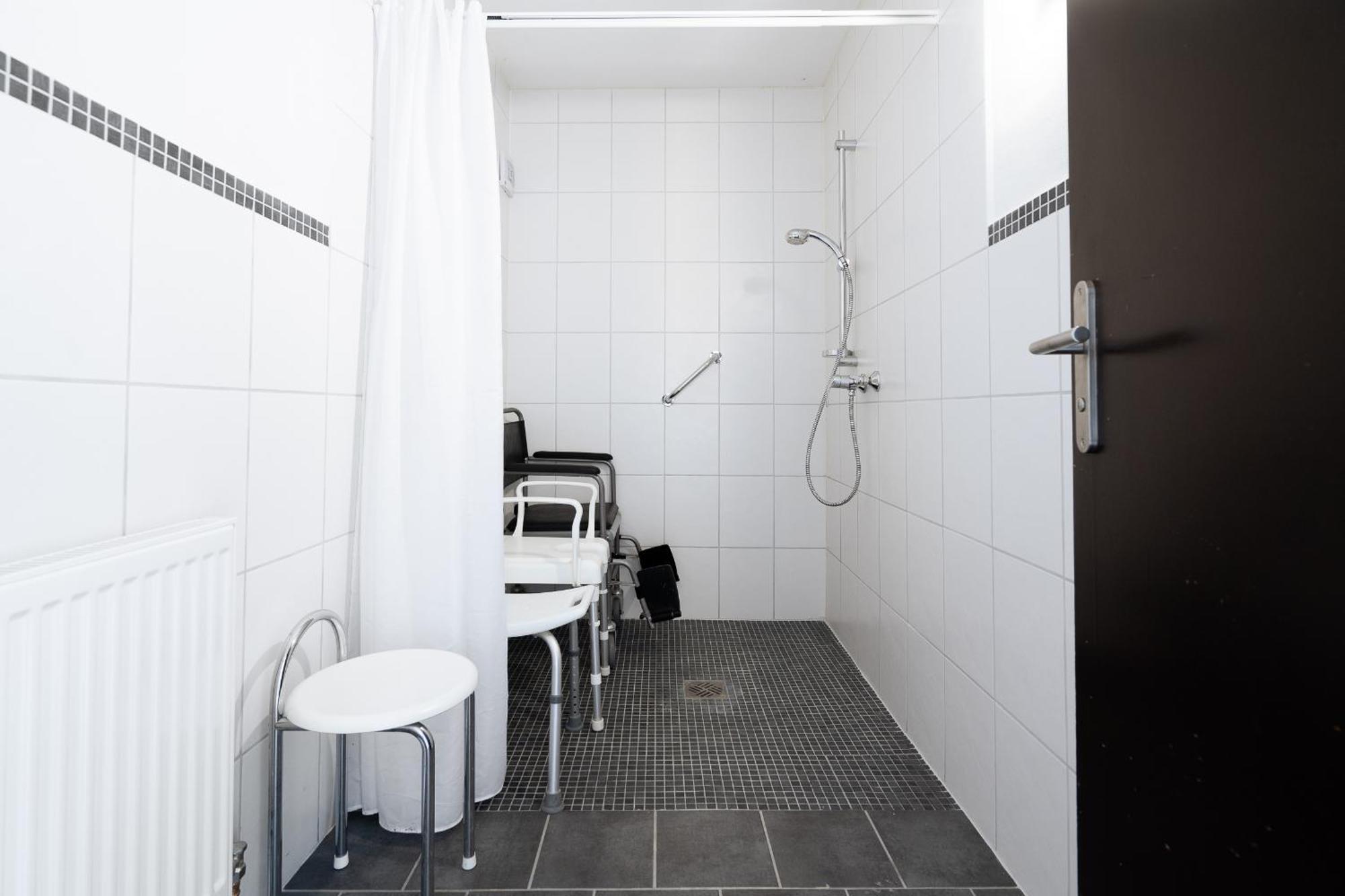 Das Solaris 11 Beach Apartment Mit Gemeinschaftssauna Und Grillplatz เกรอมิทซ์ ภายนอก รูปภาพ